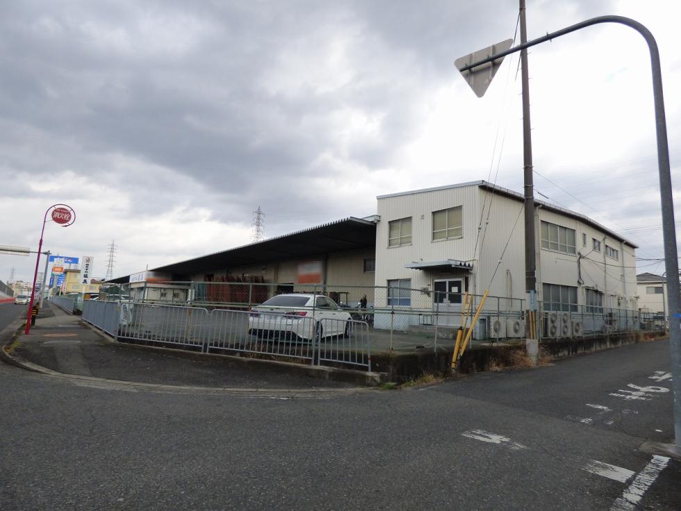 岸和田市中井町3丁目倉庫・事務所